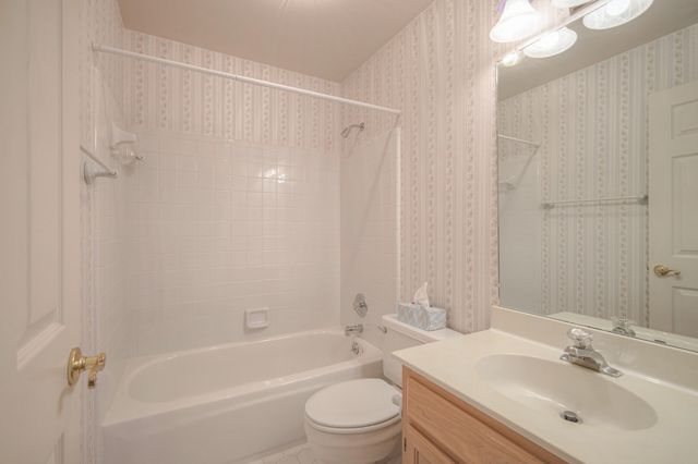 5224 Lana Renee Ct, Hermitage, TN 37076