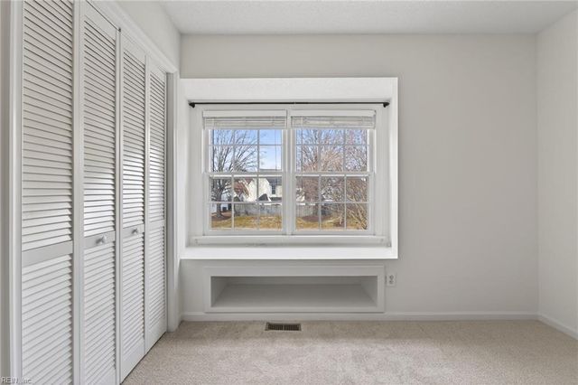 3801 Pamunkey River Reach Apt B, Portsmouth, VA 23703