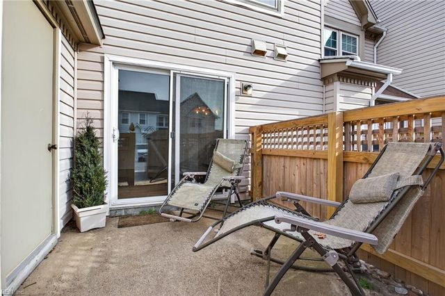 3801 Pamunkey River Reach Apt B, Portsmouth, VA 23703