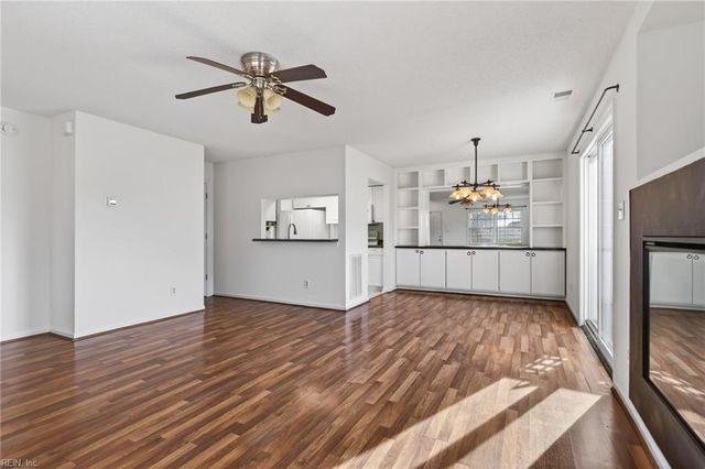 3801 Pamunkey River Reach Apt B, Portsmouth, VA 23703