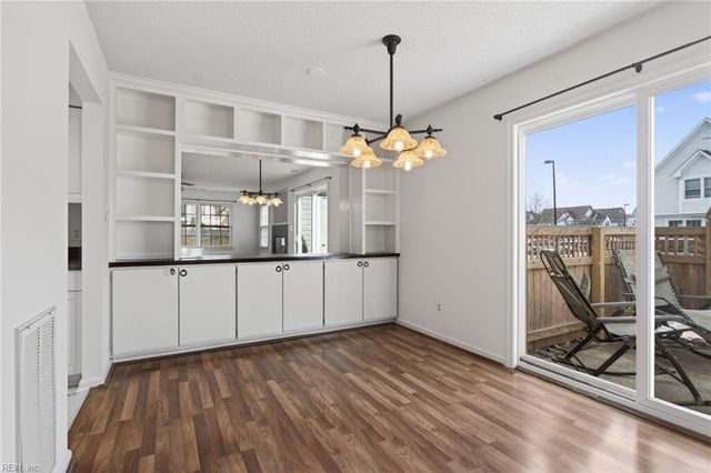 3801 Pamunkey River Reach Apt B, Portsmouth, VA 23703