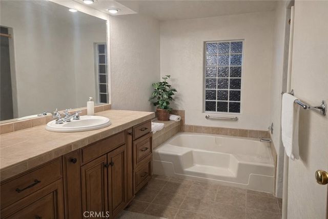 39595 Moronga Canyon Drive, Palm Desert, CA 92260