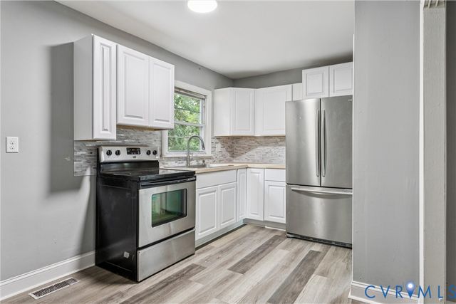 8272 Fernwood Dr, Norfolk, VA 23513