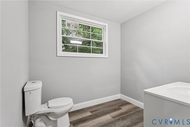 8272 Fernwood Dr, Norfolk, VA 23513