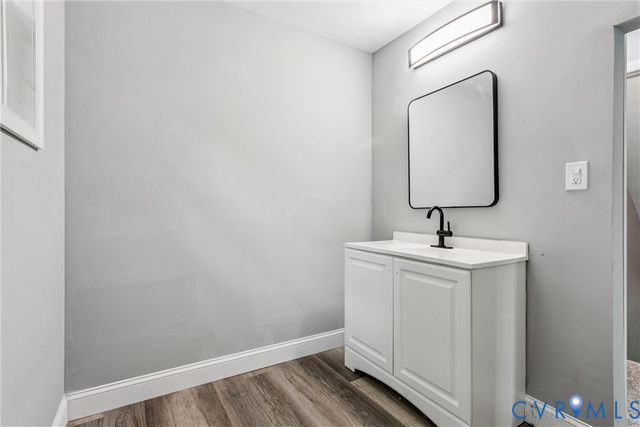 8272 Fernwood Dr, Norfolk, VA 23513