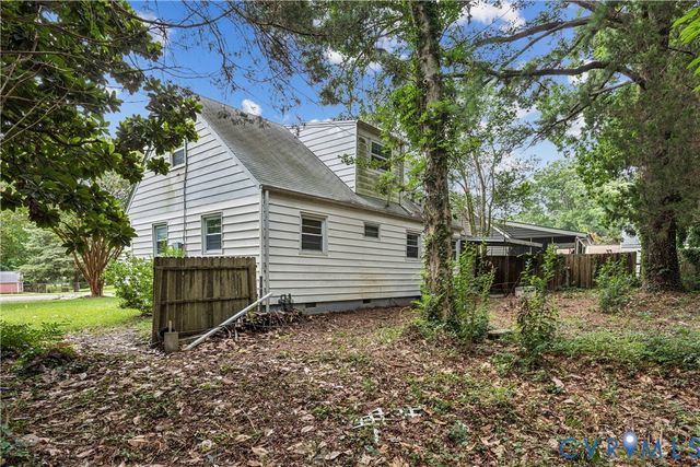 8272 Fernwood Dr, Norfolk, VA 23513