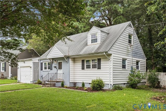 8272 Fernwood Dr, Norfolk, VA 23513