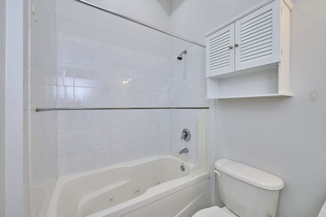 87 Franklin St 105, Quincy, MA 02169