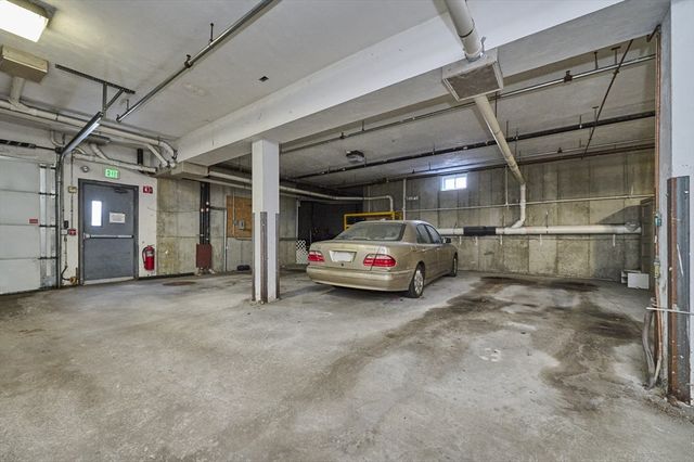 87 Franklin St 105, Quincy, MA 02169