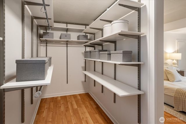 5701 30th Avenue NE, Seattle, WA 98105