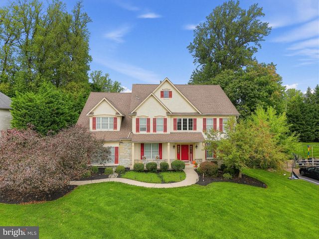 2 ROOSEVELT CIR, Downingtown, PA 19335