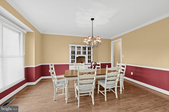 2 ROOSEVELT CIR, Downingtown, PA 19335
