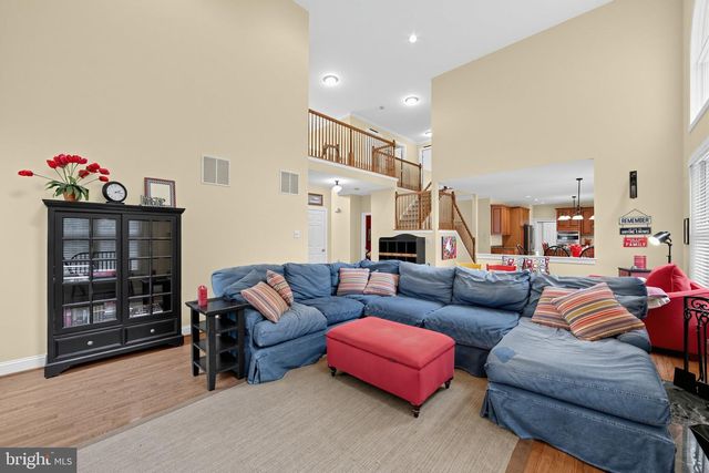 2 ROOSEVELT CIR, Downingtown, PA 19335
