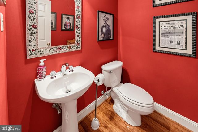 2 ROOSEVELT CIR, Downingtown, PA 19335