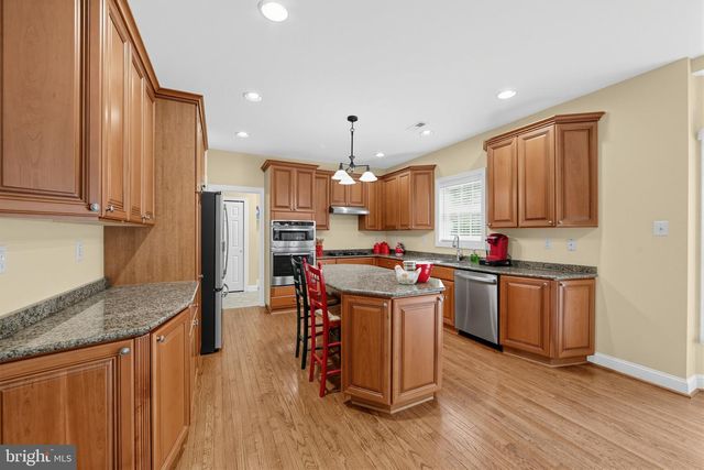 2 ROOSEVELT CIR, Downingtown, PA 19335