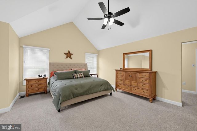 2 ROOSEVELT CIR, Downingtown, PA 19335