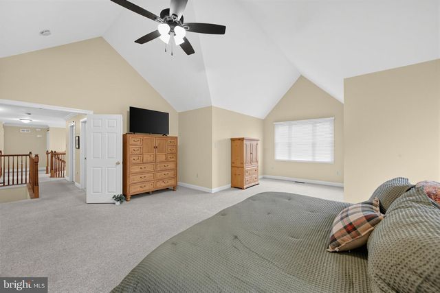 2 ROOSEVELT CIR, Downingtown, PA 19335