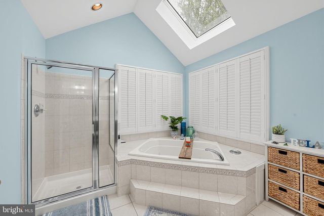 2 ROOSEVELT CIR, Downingtown, PA 19335