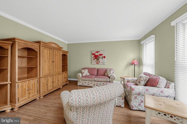 2 ROOSEVELT CIR, Downingtown, PA 19335
