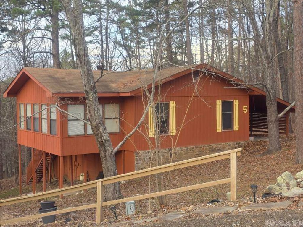 5 Vilafranca Lane, Hot Springs Village, AR 71909