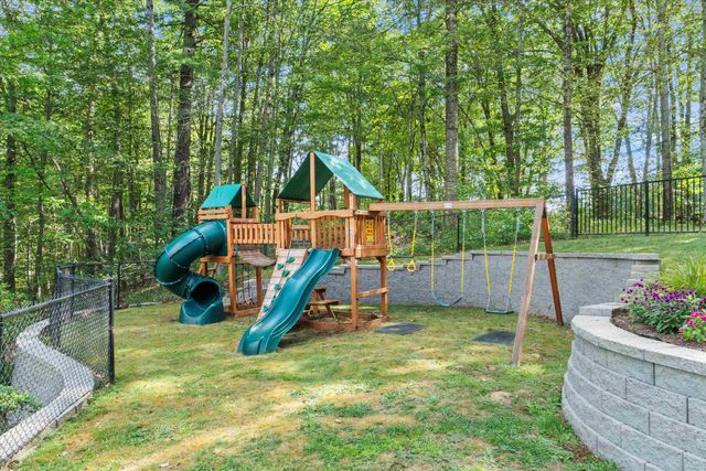 116 Martin Road, Weare, NH 03281