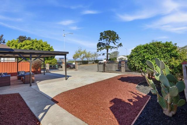 429 Daisy Lane, East Palo Alto, CA 94303