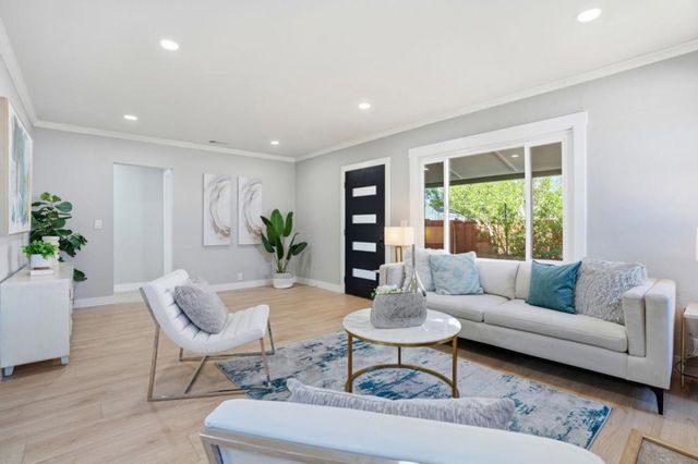 429 Daisy Lane, East Palo Alto, CA 94303