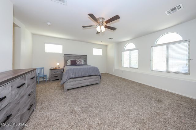 272 W Herschel H Hobbs Place, Vail, AZ 85641