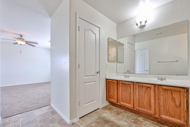 25771 W Satellite Lane, Buckeye, AZ 85326