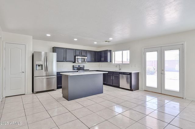 25771 W Satellite Lane, Buckeye, AZ 85326