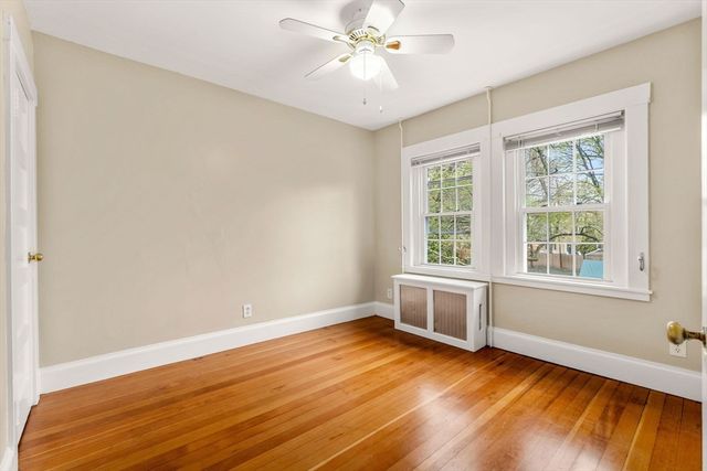 9 Maple Circle 1, Marblehead, MA 01945