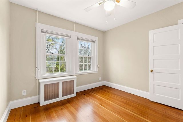 9 Maple Circle 1, Marblehead, MA 01945