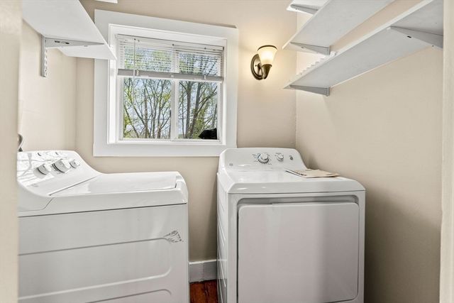 9 Maple Circle 1, Marblehead, MA 01945