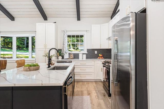 1606 E Nancy Creek Drive, Brookhaven, GA 30319