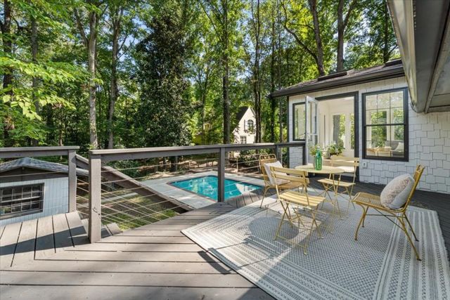 1606 E Nancy Creek Drive, Brookhaven, GA 30319