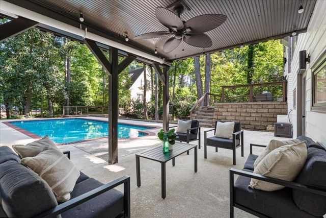 1606 E Nancy Creek Drive, Brookhaven, GA 30319