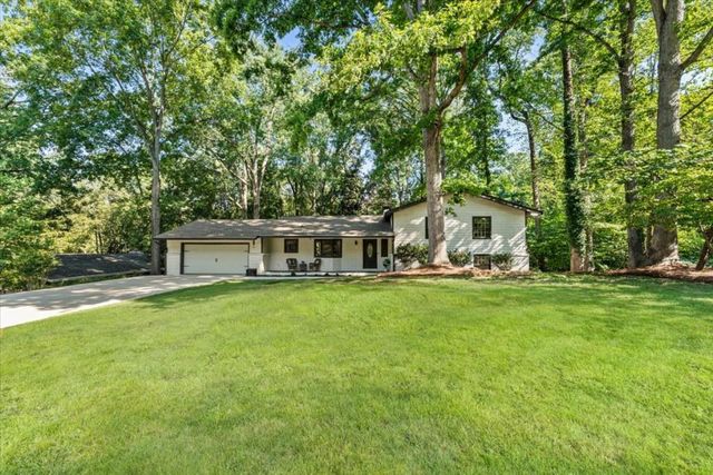1606 E Nancy Creek Drive, Brookhaven, GA 30319