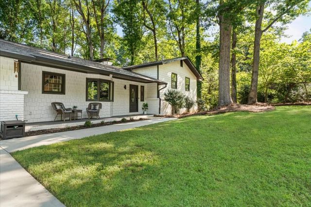 1606 E Nancy Creek Drive, Brookhaven, GA 30319