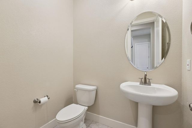 2464 Dilip Dr, Manteca, CA 95337