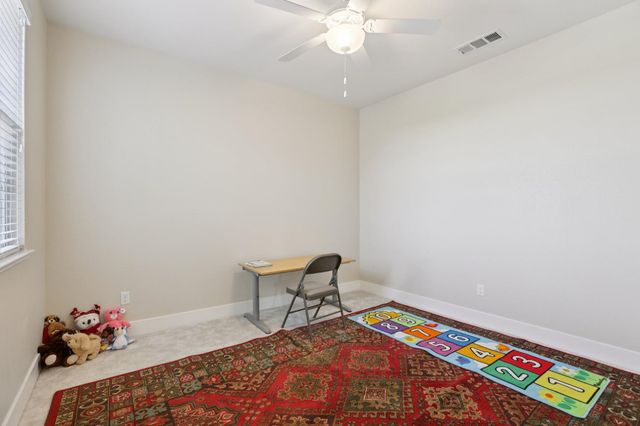 2464 Dilip Dr, Manteca, CA 95337