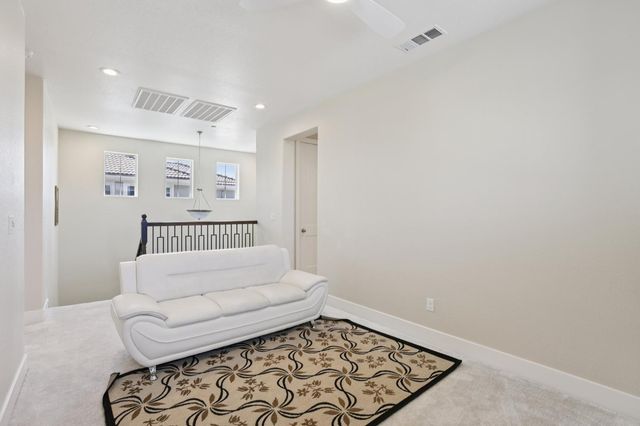 2464 Dilip Dr, Manteca, CA 95337