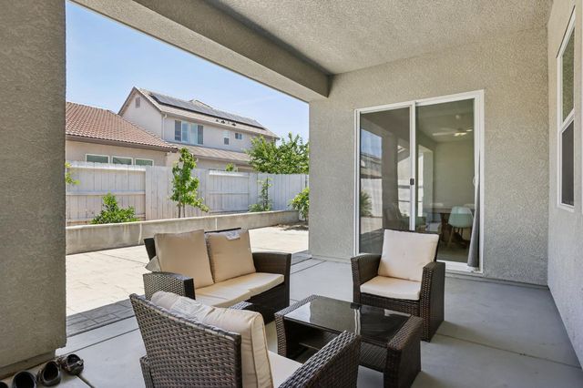 2464 Dilip Dr, Manteca, CA 95337