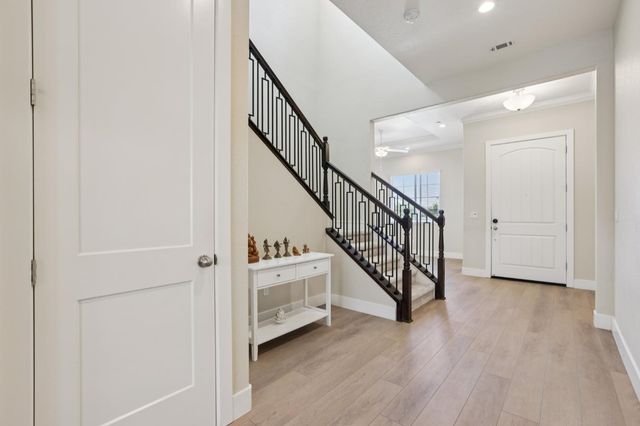 2464 Dilip Dr, Manteca, CA 95337