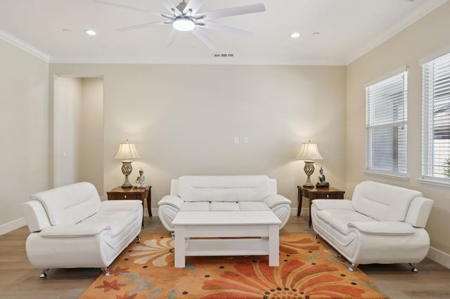 2464 Dilip Dr, Manteca, CA 95337