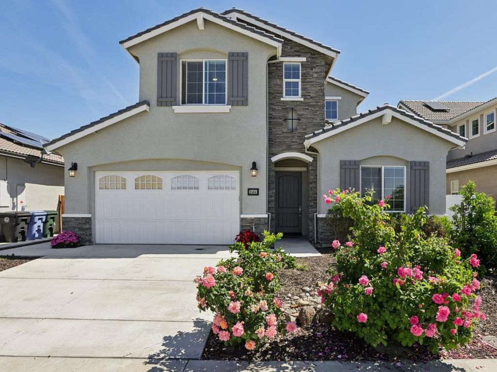 2464 Dilip Dr, Manteca, CA 95337