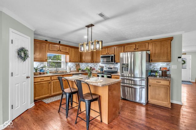8455 Ferguson Circle, Avon, IN 46123