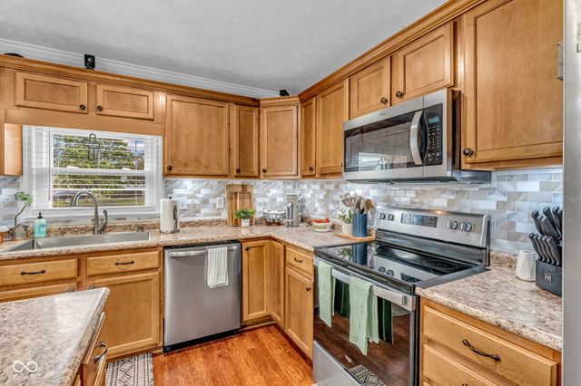 8455 Ferguson Circle, Avon, IN 46123