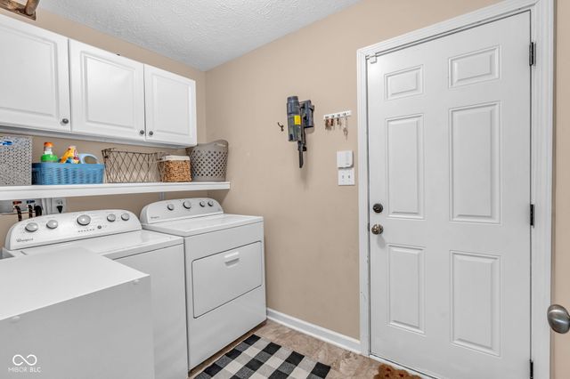 8455 Ferguson Circle, Avon, IN 46123