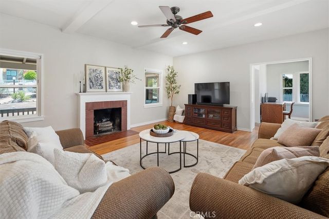 10439 Pinyon, Tujunga, CA 91042