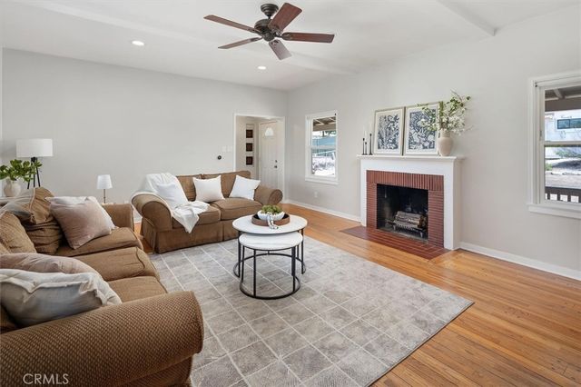 10439 Pinyon, Tujunga, CA 91042